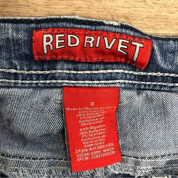 Red Rivet Capri Jeans Size 3 - Picture 2 of 6